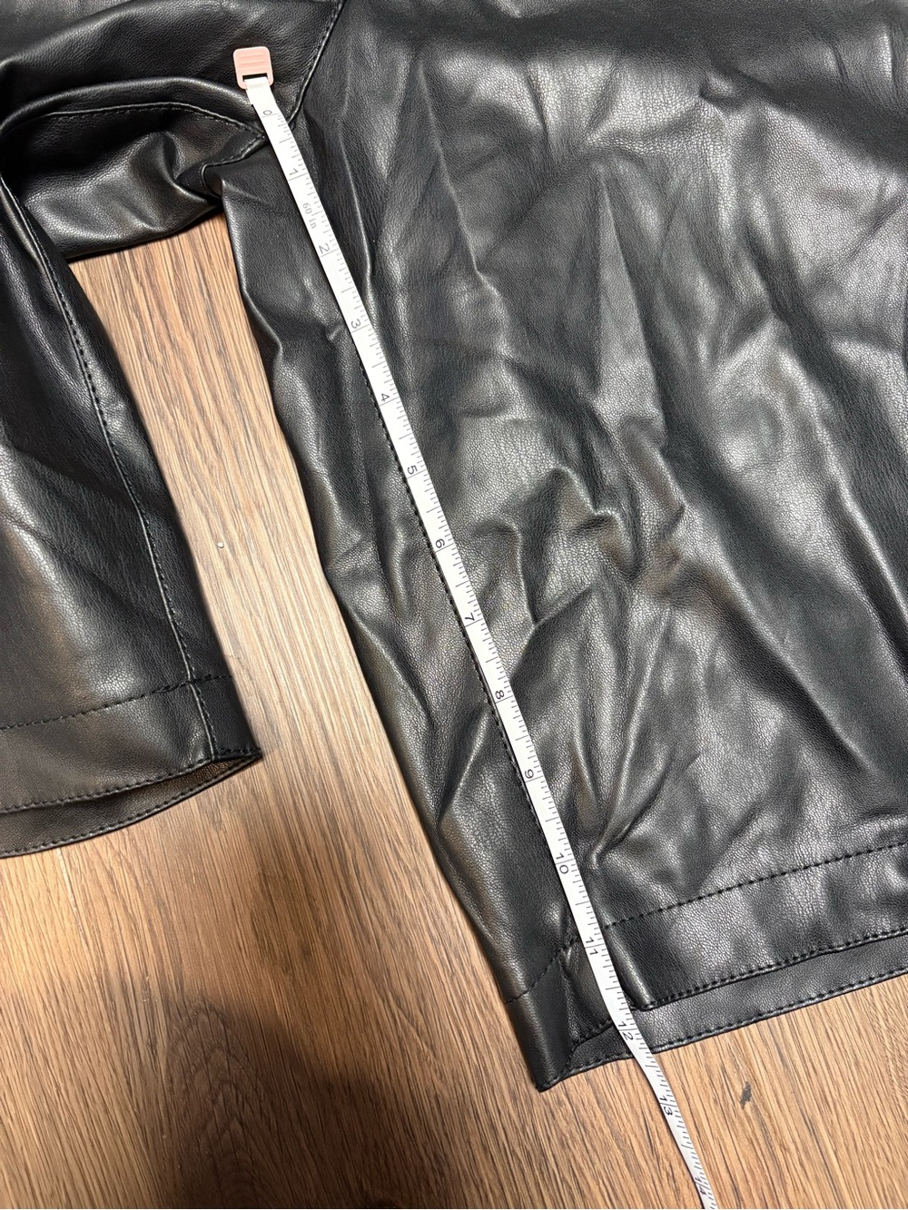 NWT Beatrice .b Faux Leather Black Long Shorts - Picture 2 of 10